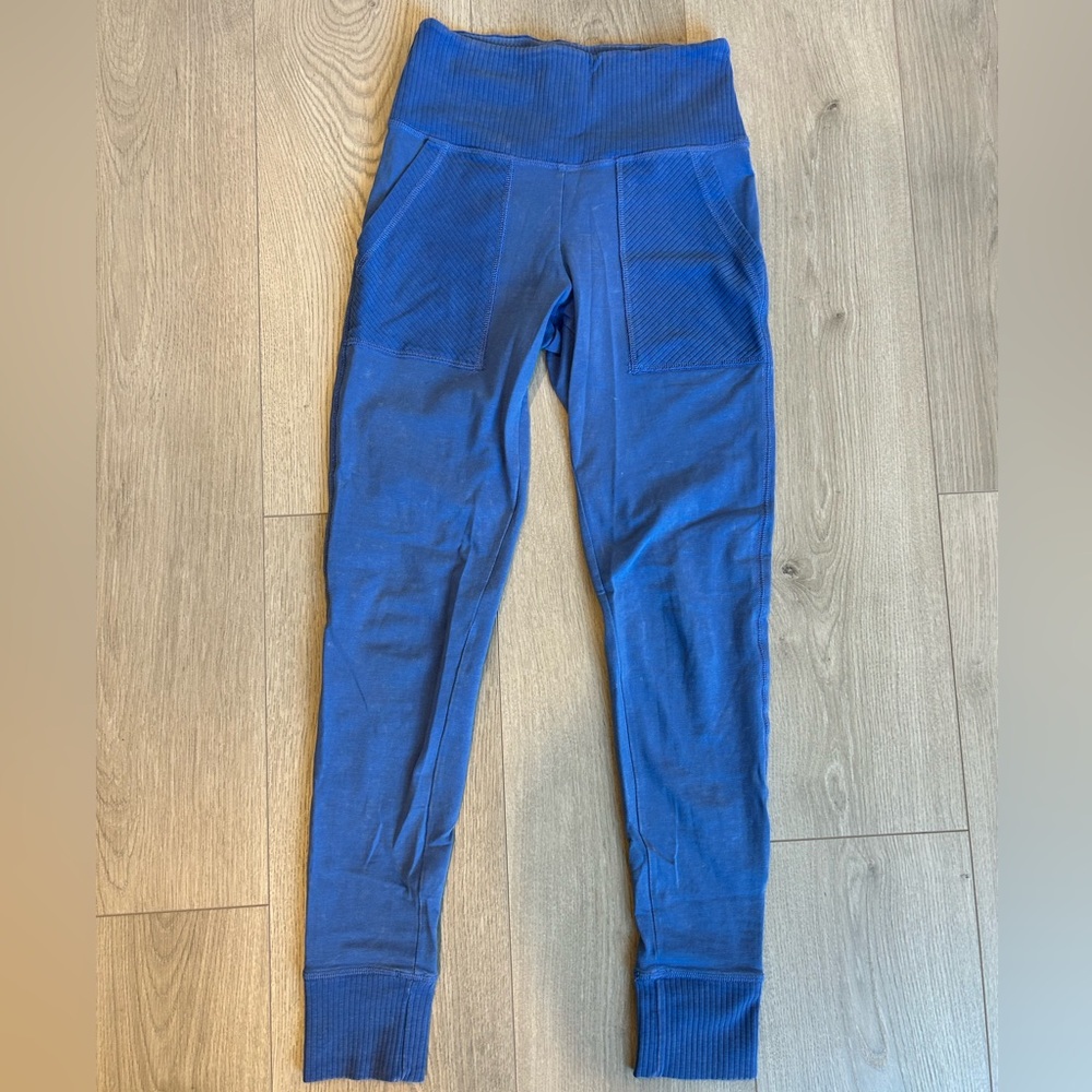 Aerie high waisted pocket legging.